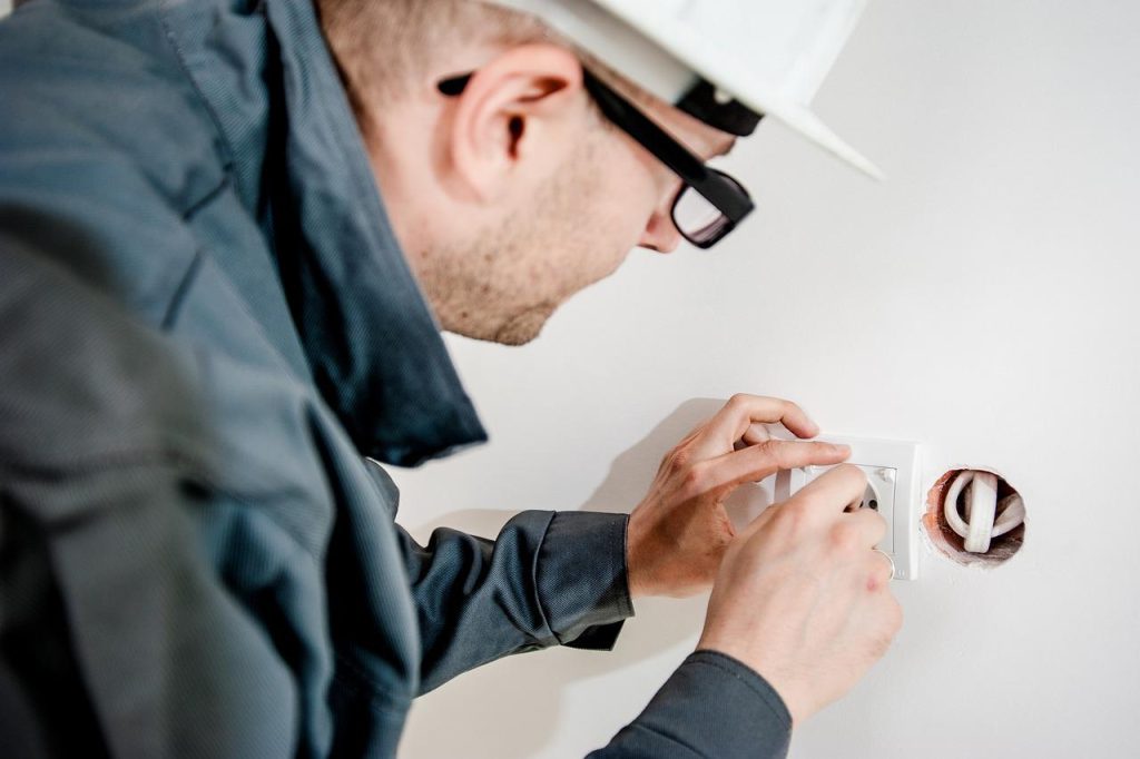 Voordelen van dimmers voor het regelen van verlichtingssystemen in huis en kantoor