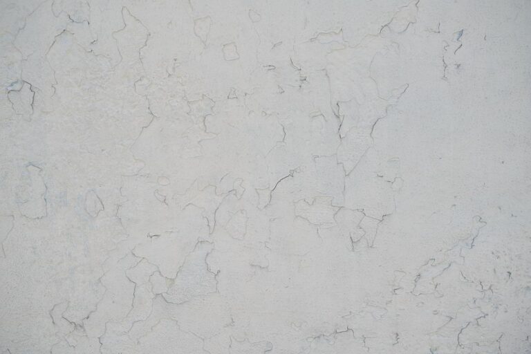 Cementdekvloer als basis voor vloerafwerking in woning tijdens renovatie of nieuwbouw